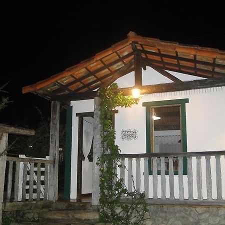 Pousada Vila Do Campo Lavras Novas Esterno foto